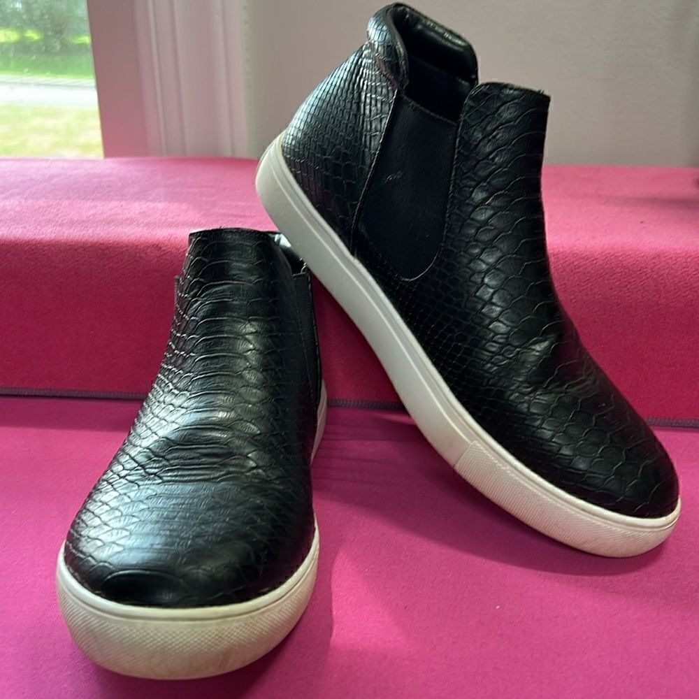 Coconuts by Matisse Slight Platform Sneaker 8.5
